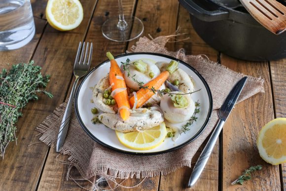 Aiguillettes de poulet et petits légumes confits au beurre