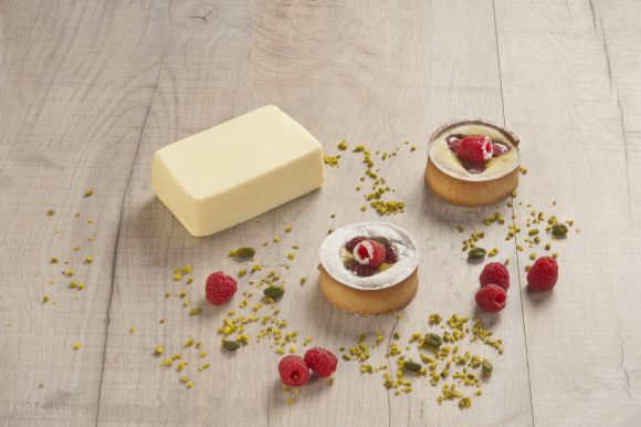 Recette-flan-pistache-aux-framboises-beurre-doux-aop-charentes-poitou-grand-fermage-vincent-guerlais