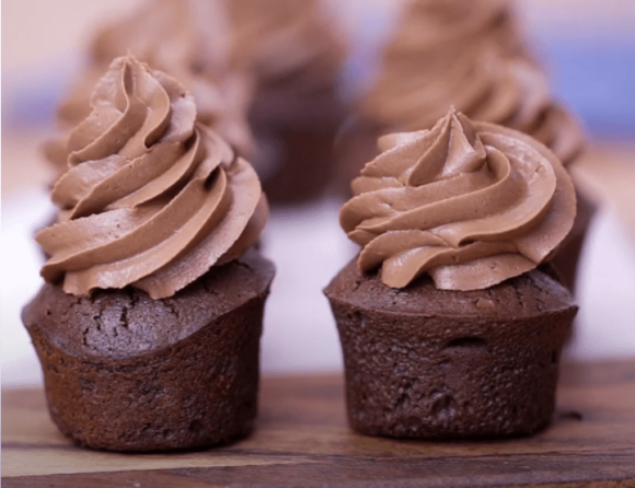 Moelleux au chocolat et à la crème chocolat au beurre salé