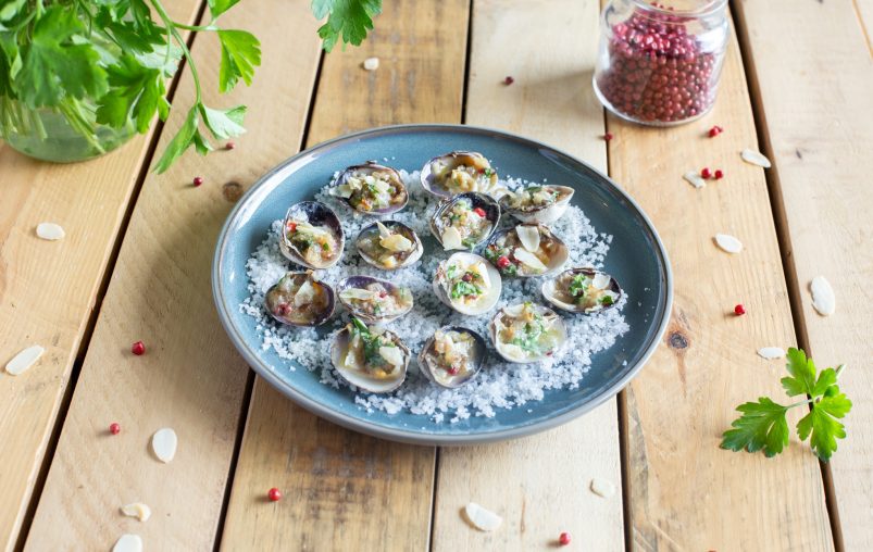 recipe-Clam-stuffed-with-butter-and-almonds-sea-salted-butter-Grand-Fermage
