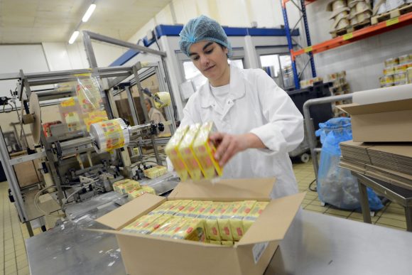 Qui-somme-nous-des-salaries-qui-fabriquent-des-beurres-et-des-fromages-grand-fermage