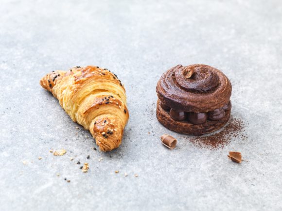 “Grand fermage” butter croissant and chocolate Danish pastry 