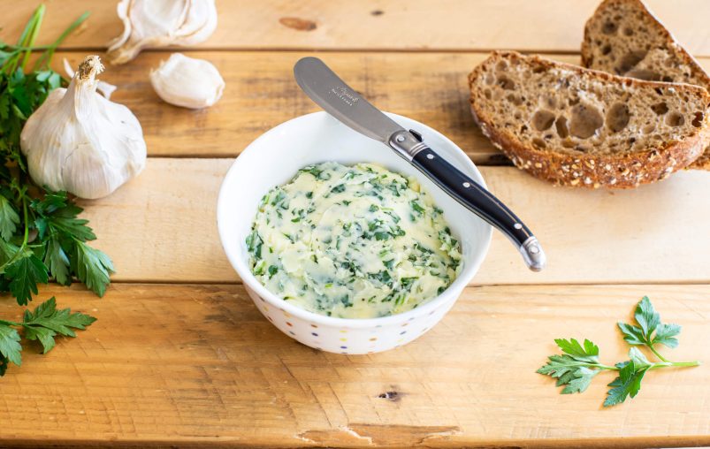 recipe-homemade-garlic-butter-grand-fermage