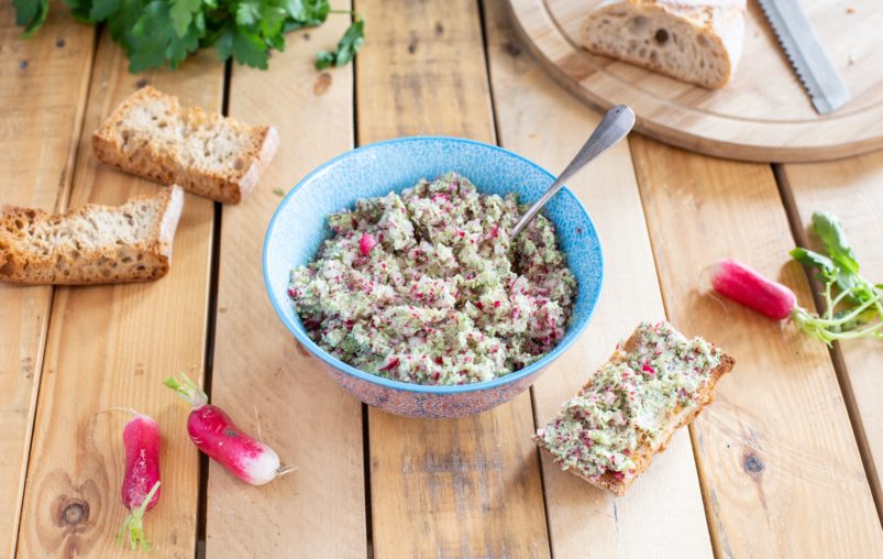 recette-beurre-de-radis-au-beurre-bio-aux-cristaux-de-sel-de-mer-de-noirmoutier-grand-fermage