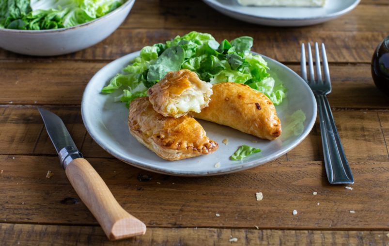 recette-chaussons-aux-poireaux-et-au-fromage-cremeux-du-poitou-grand-fermage-HD