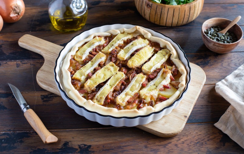 recette-tarte-campagnarde-aux-pommes-de-terre-lardons-et-fromage-crémeux-du-poitou-grand-fermage-HD