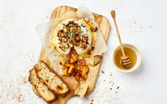 Fromage Délice de la Loire rôti aux pommes, poires et fruits secs