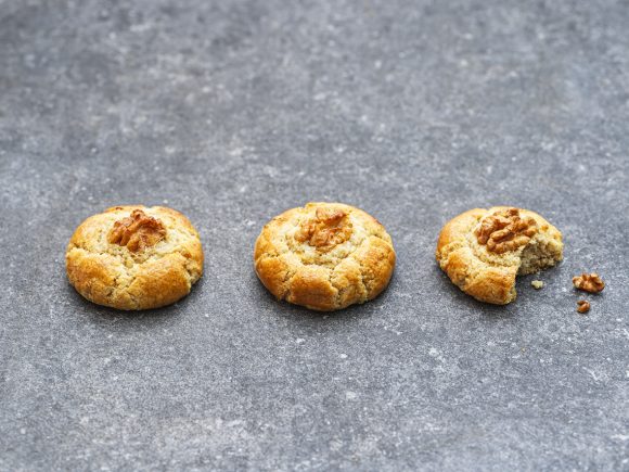 Walnut cookies