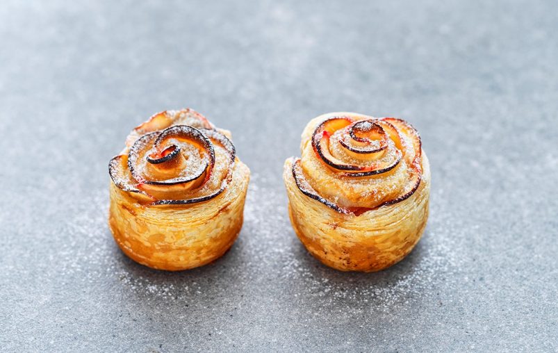 Baked apple roses recipe