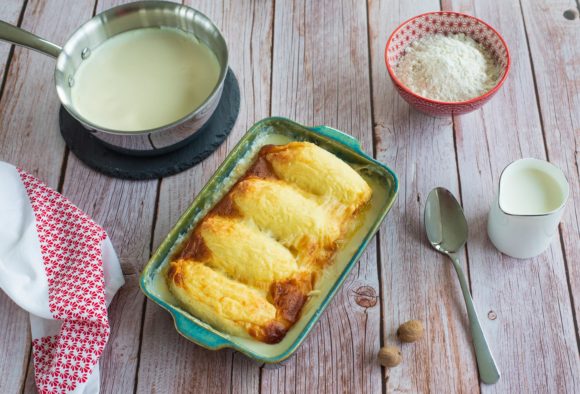 Quenelles with bechamel sauce