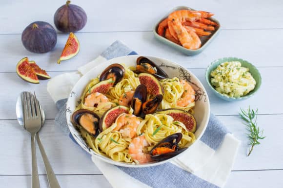 Linguine au beurre d’estragon, fruits de mer et figues