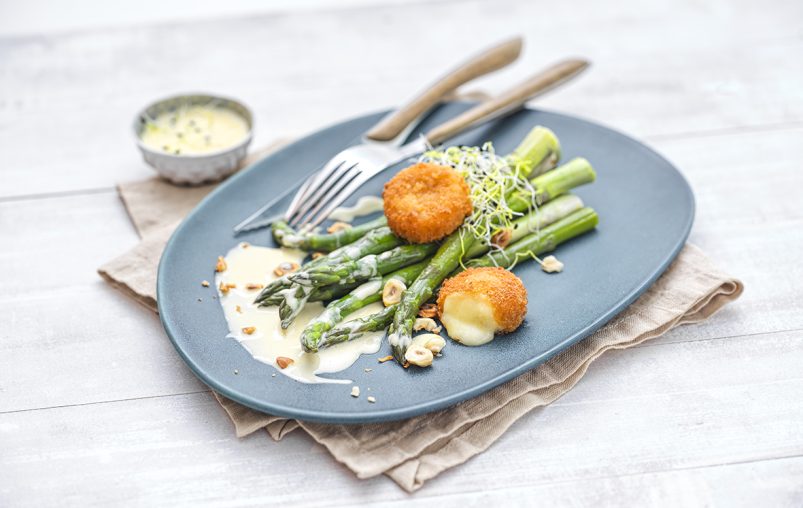recipe_breaded-camembert-asparagus-mousseline-sauce-grand-fermage