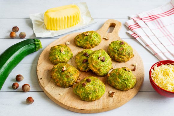 Cookies aux épluchures de courgettes, comté et noisettes