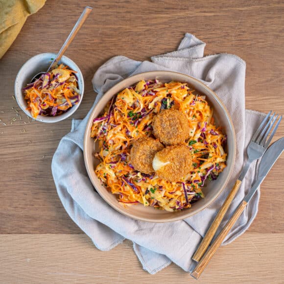 Coleslaw with breaded camembert bites