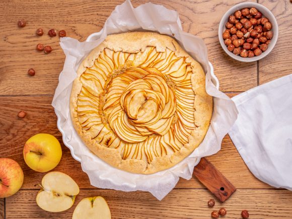 Tarte rustique pommes et noisettes