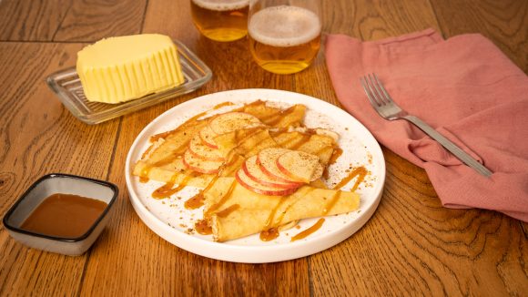 Crêpes pommes et caramel au beurre salé