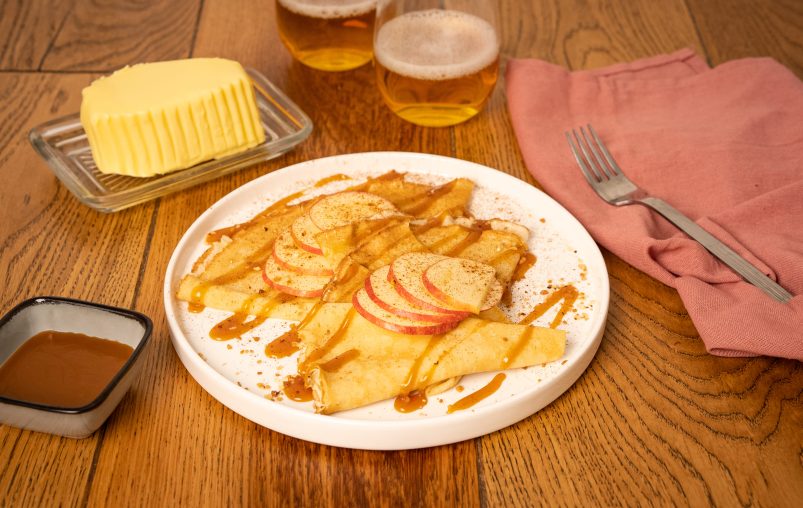 recette-crepes-caramel-pommes-beurre-doux-AOP-grand-fermage