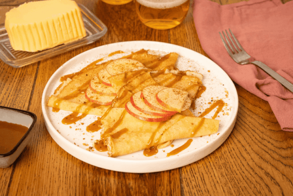 Crêpes pommes et caramel au beurre salé