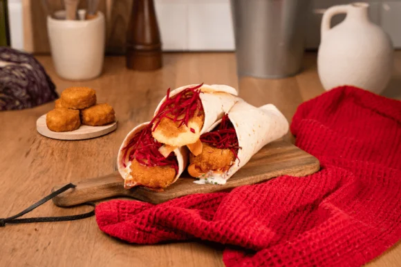 Wrap aux panés au camembert, carotte et betterave